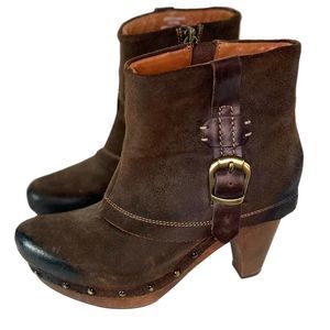 Earthies Lacaane Wooden Heel Platform Clog Booties Nubuck Leather Dark Brown 7B